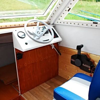 hausbot-puma-interier-06.webp